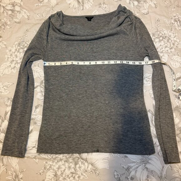 Ann Taylor size small cowl neckline lightweight knit grey - Picture 4 of 5